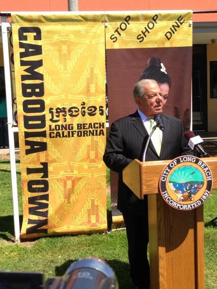 Long Beach Mayor Bob Foster unveiled new banners along Anaheim Street Wednesday (Pierce Larsen/ATVN).