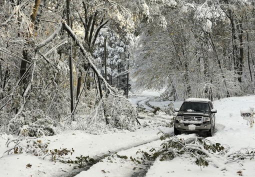 Snowtober hits Connecticut (Associated Press)