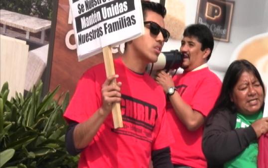 Protesters rallied for immigration reform. (ATVN)
