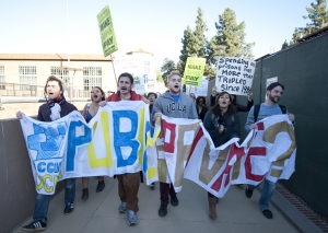 Occupy UCLA protesters (The Daily Bruin)