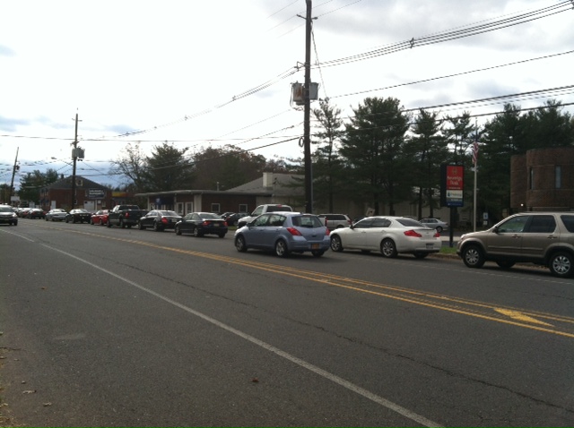 Traffic builds in Princeton, N.J. as cars wait for gas (Photo by ATVN).