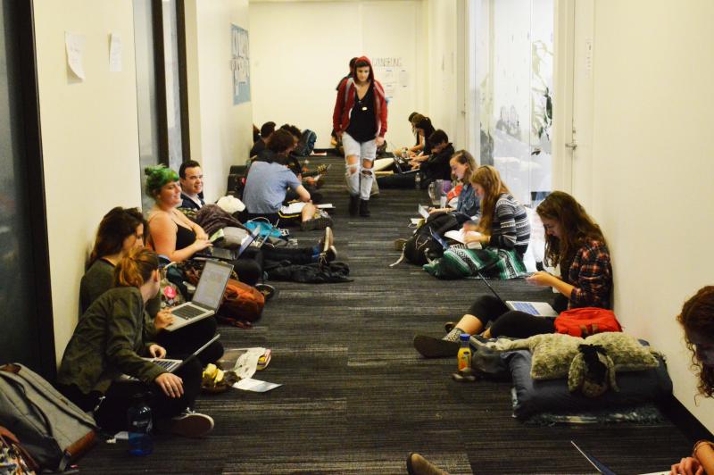 Students camped out in the administration hall (Chole Marie Rivera/ Annenberg Media)